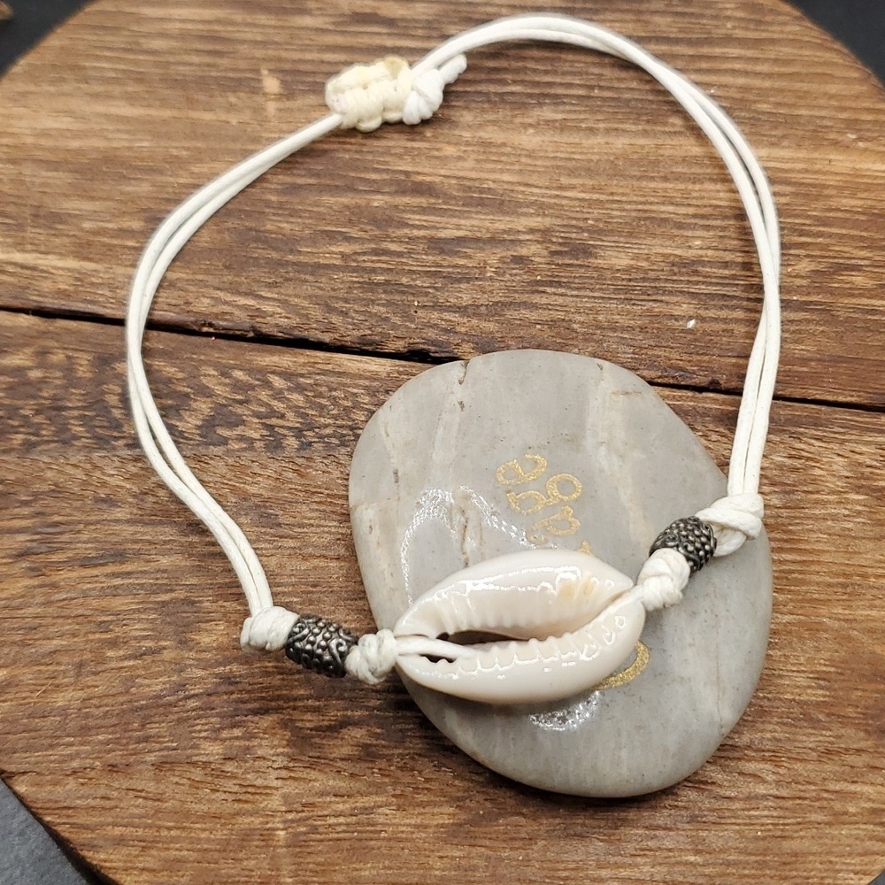 B2913 cowrie‎ natural seashell bracelet